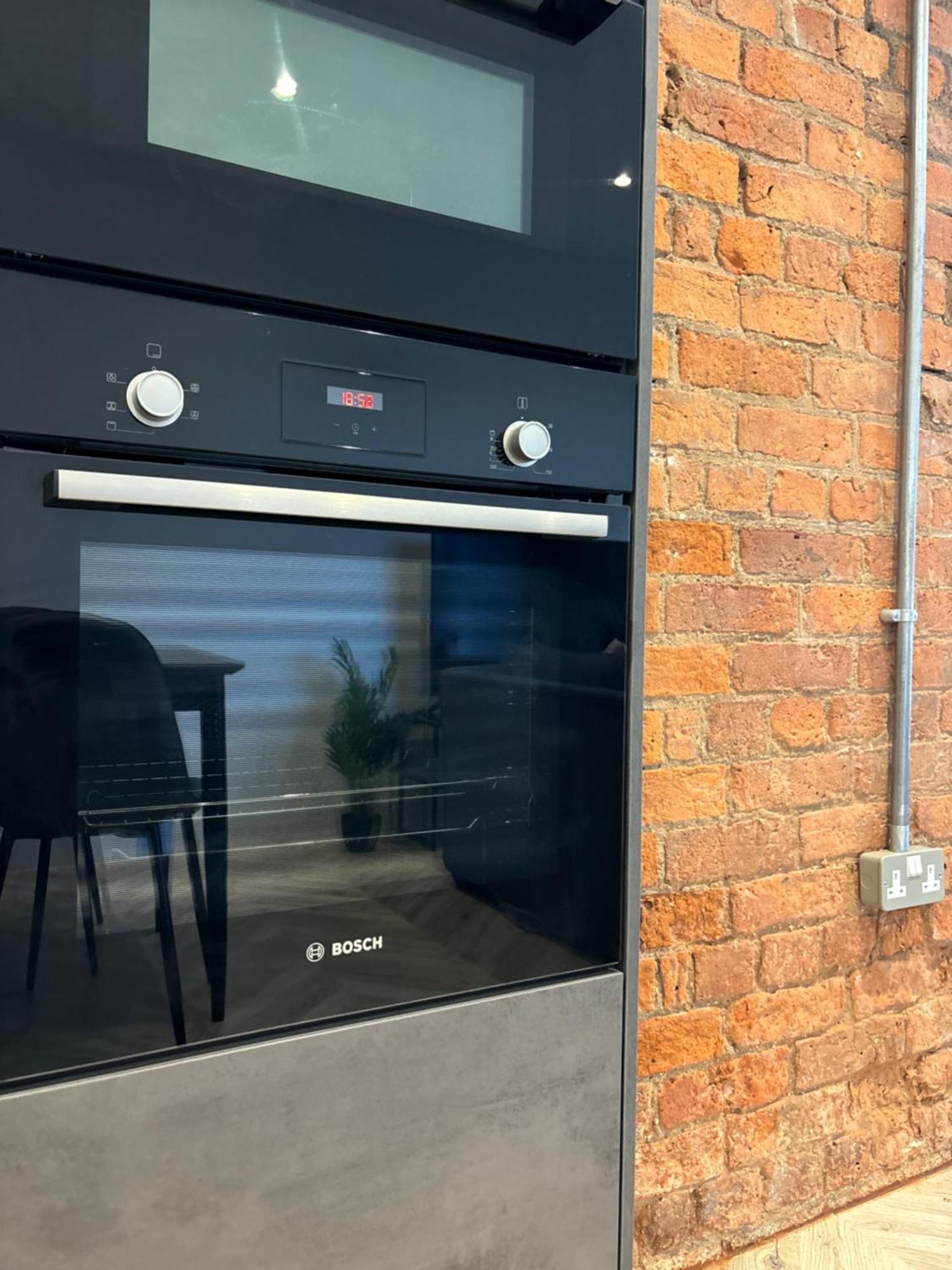 Manchester Apt, Free Parking, Business, Couples & Families Buitenkant foto