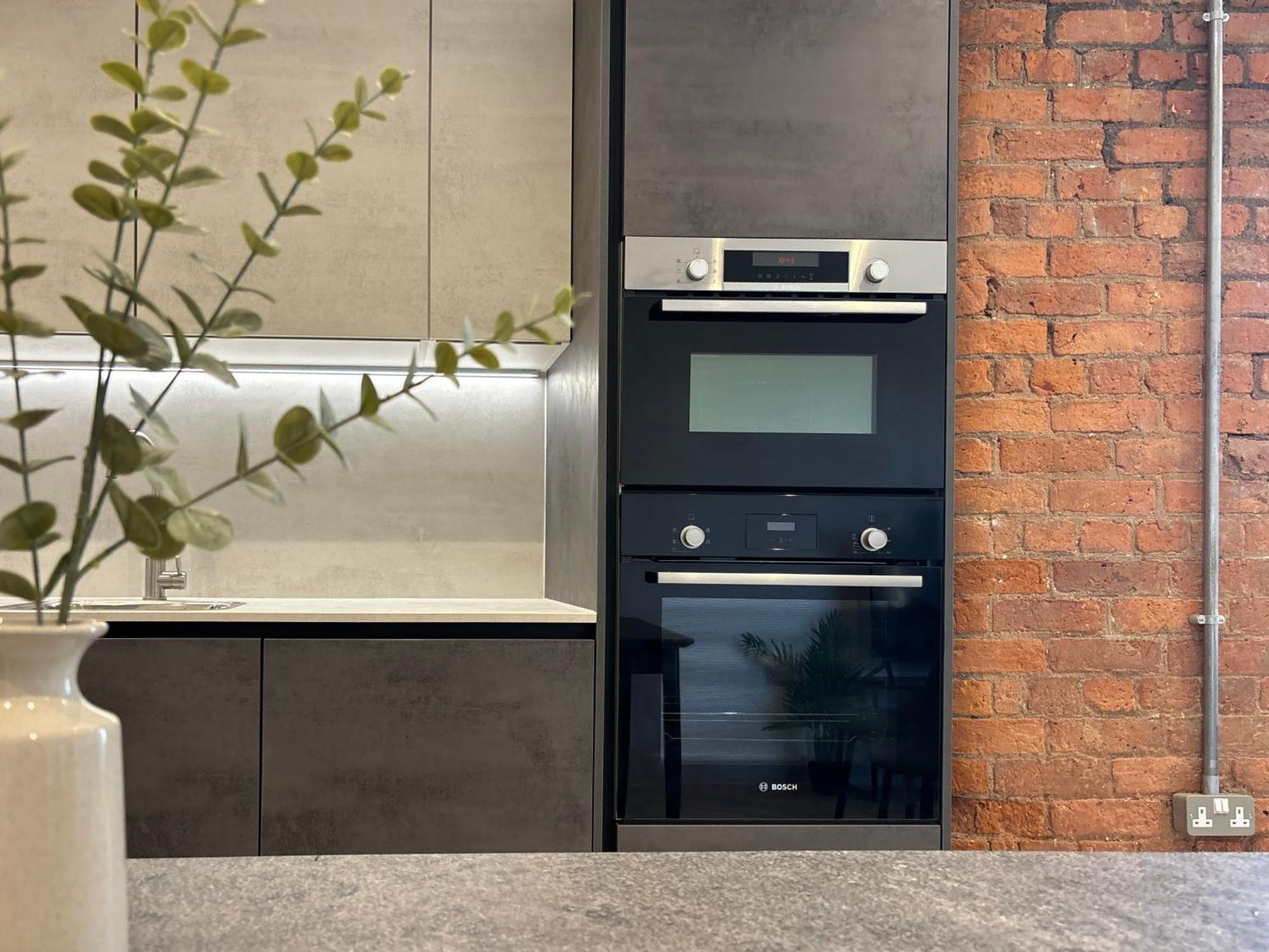 Manchester Apt, Free Parking, Business, Couples & Families Buitenkant foto