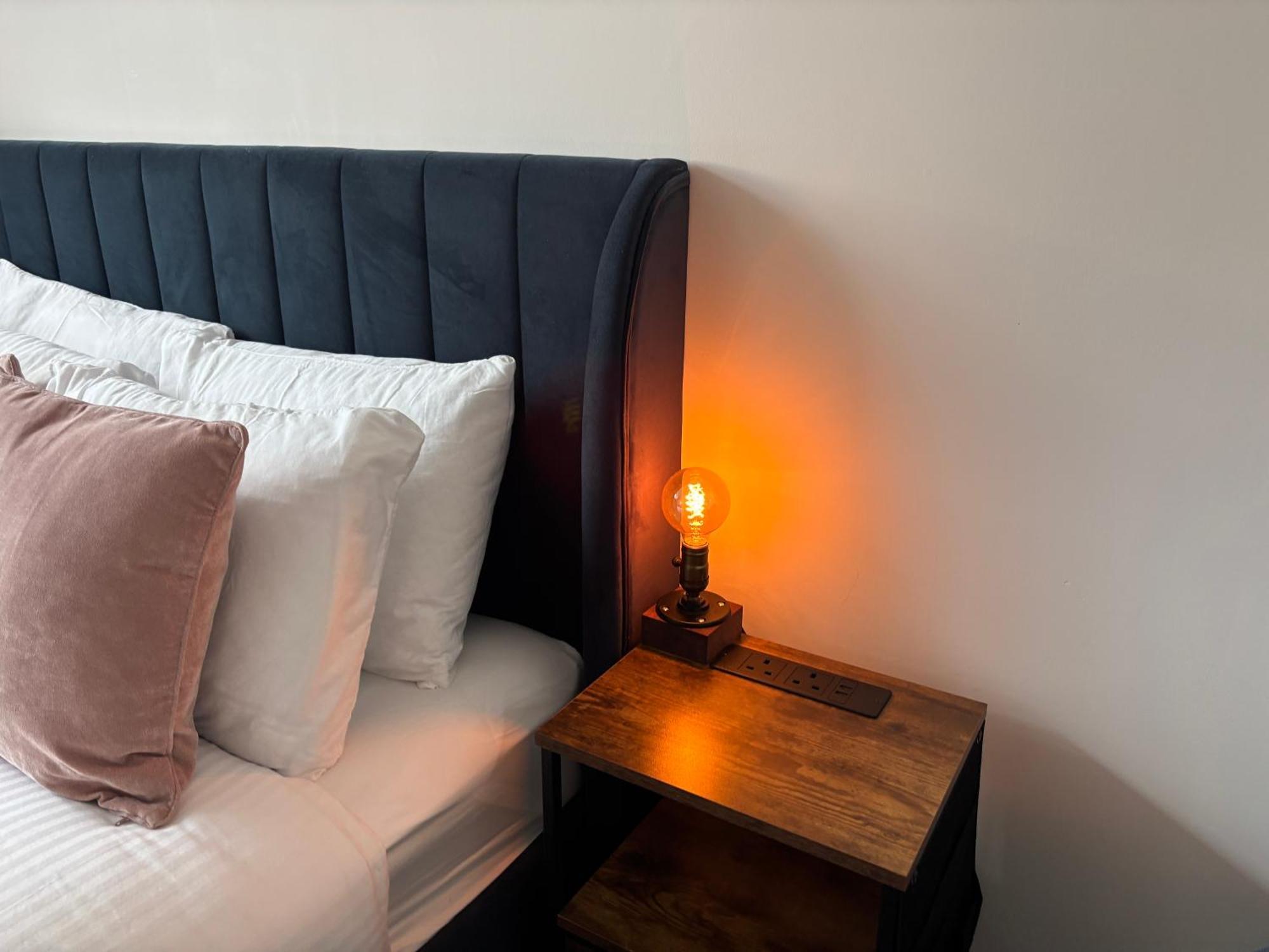 Manchester Apt, Free Parking, Business, Couples & Families Buitenkant foto
